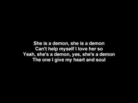 She's A Demon Descarregar gratis el to de trucada
