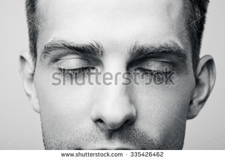 Eyesclosed آهنگ زنگ دانلود رایگان