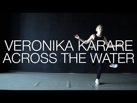 Across The Water (Radio Edit) Scarica suoneria gratis