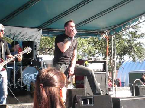 White Flag Scarica suoneria gratis