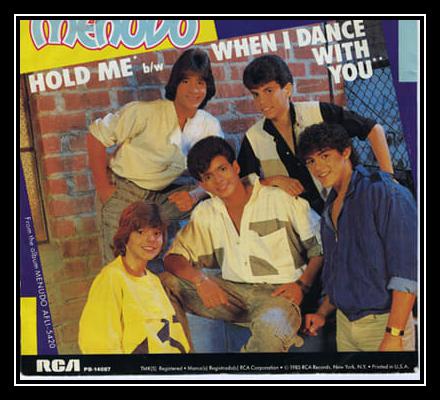 Hold Me آهنگ زنگ دانلود رایگان