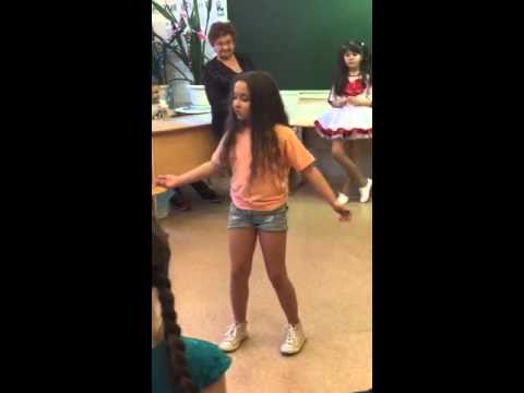 SHOW GIRLS Ringetone Download gratis