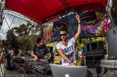 Live Radio Record Ultra Music Festival 2017 Scarica suoneria gratis
