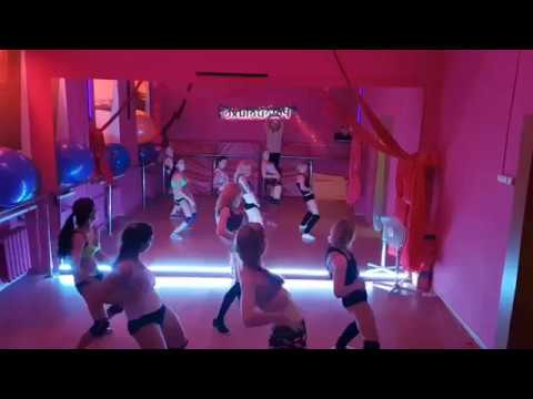 Bruk Out Vyzvánění ke stažení zdarma