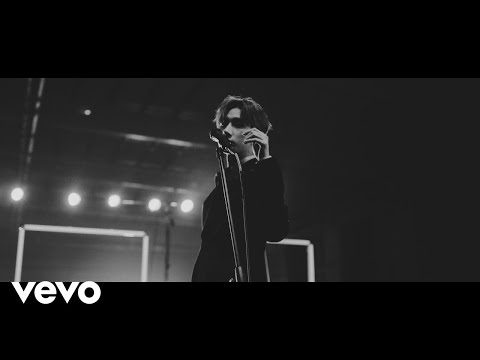 Middle Of The Night রিংটোন ফ্রি ডাউনলোড করুন