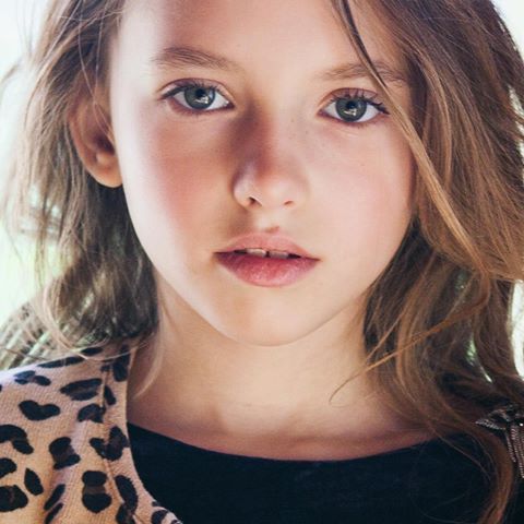 Pretty Young Girl Ringtone Ladda ner gratis